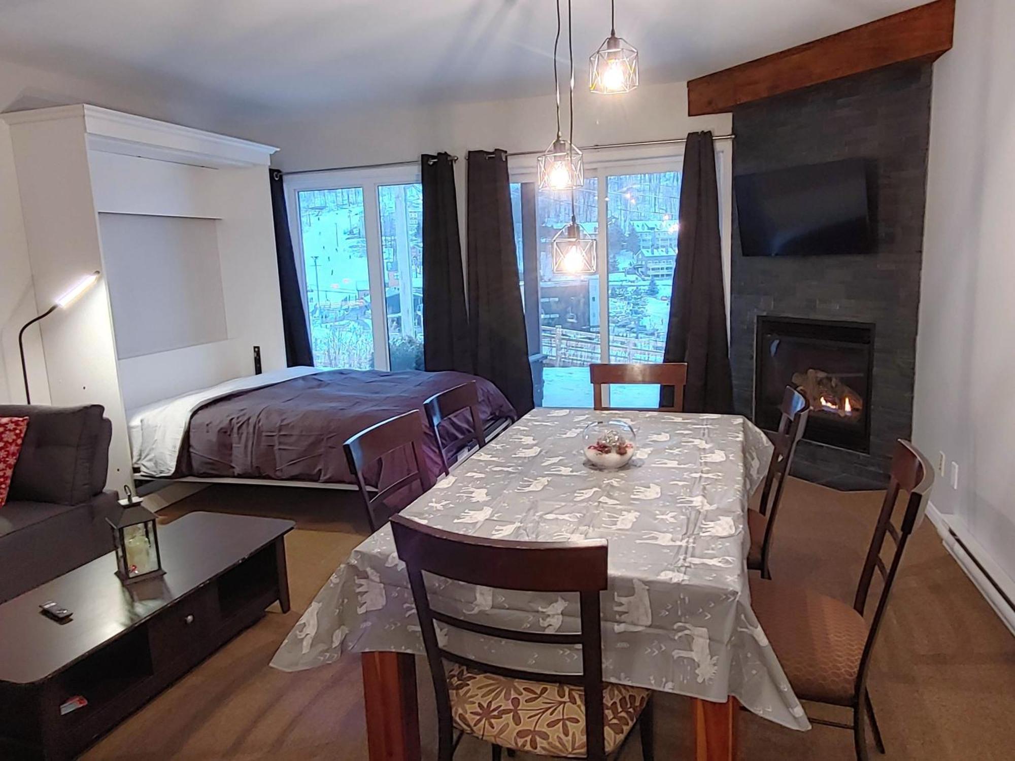 Au Pied Des Pentes Apartman Bromont Kültér fotó