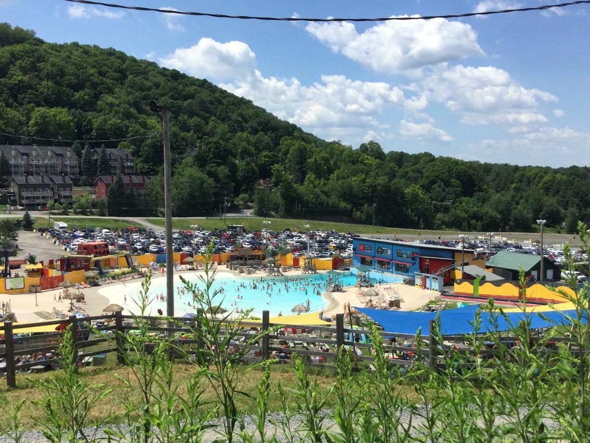 Au Pied Des Pentes Apartman Bromont Kültér fotó